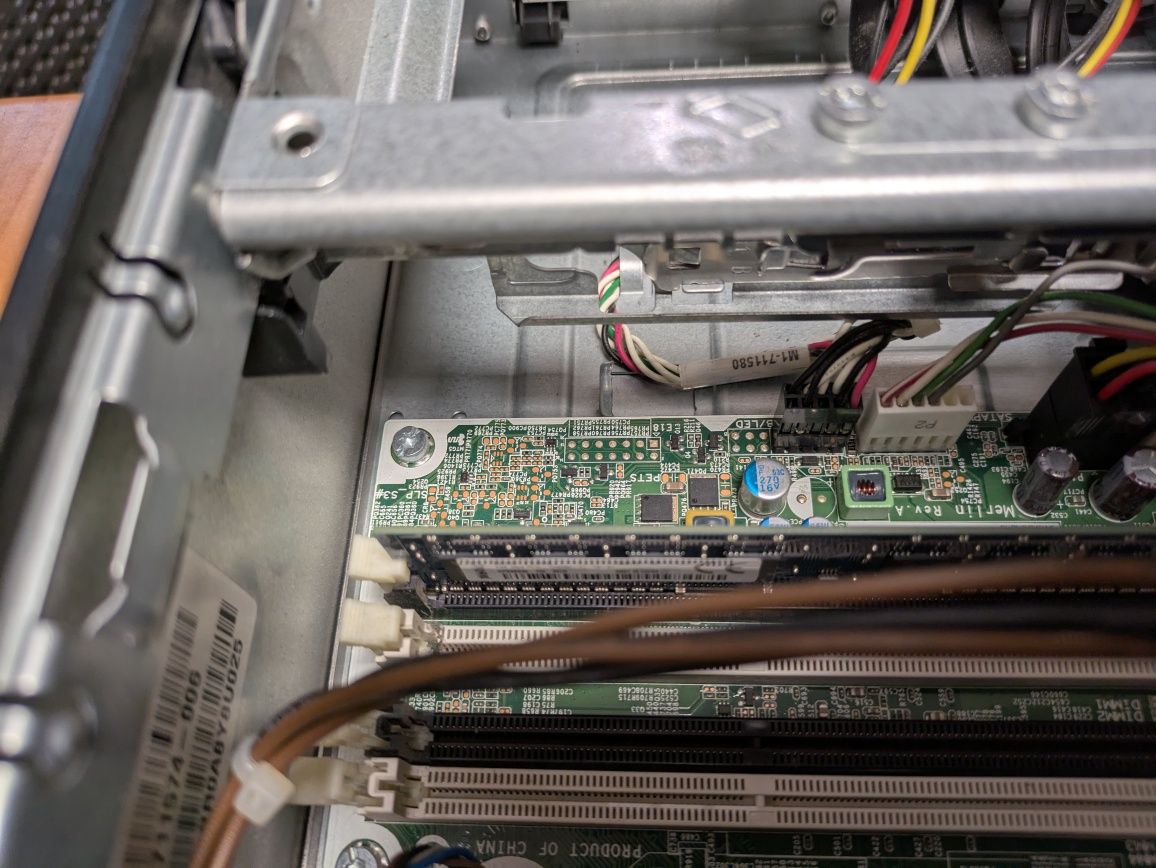 HP EliteDesk 800 G1 SFF – i5 3.3GHz, 8 GB RAM – bez dysku