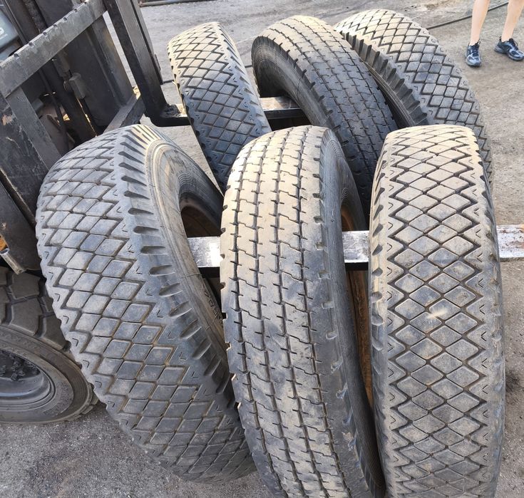 Шина скат покришка 280/508 10.00 R20 ЛАЗ ромбик