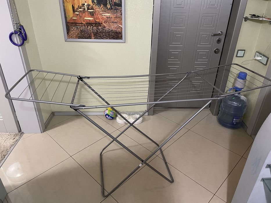 Сушилка для белья как новая !