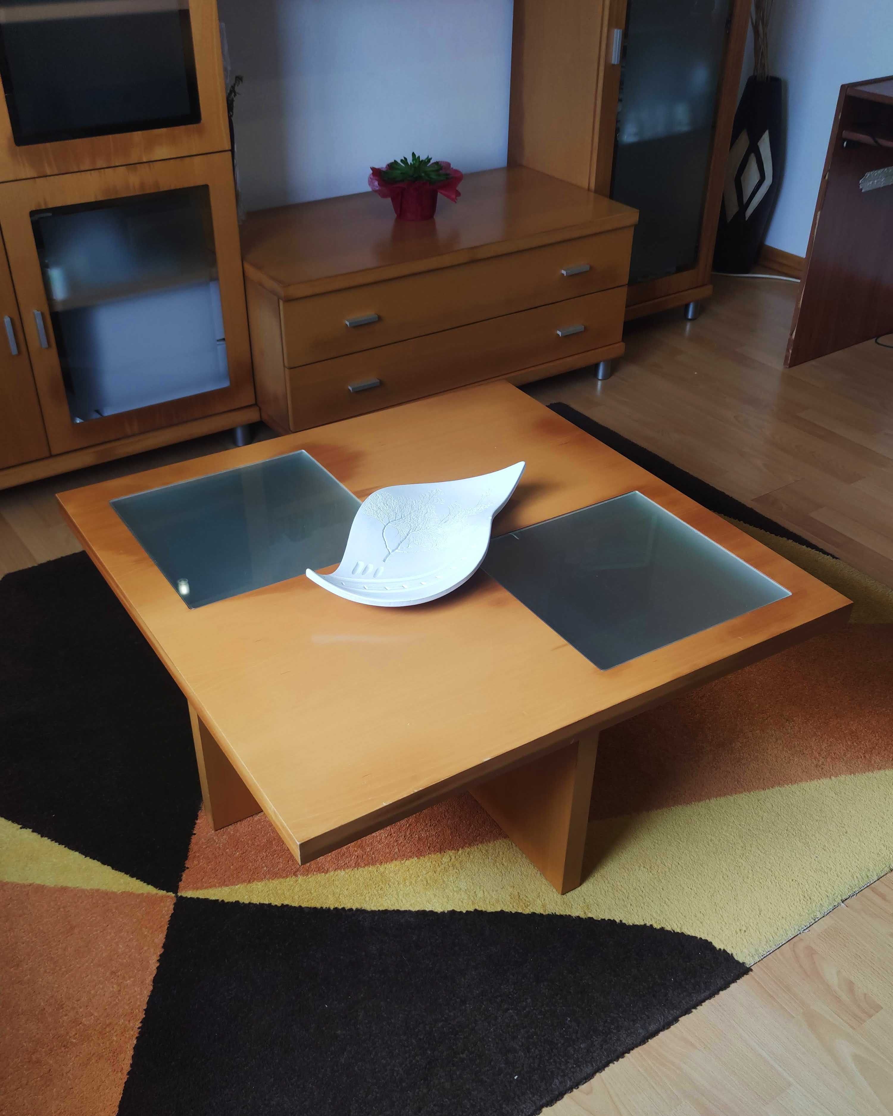 Móveis para sala (aparador, prateleiras estantes, mesa de centro)