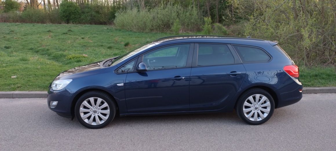 Opel Astra 1,6 benzyna