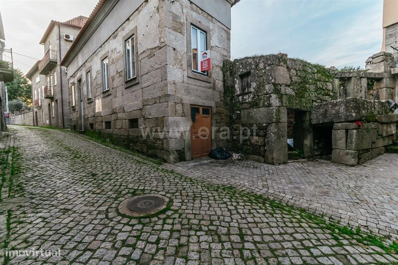 Moradia / Gouveia, Rio Torto e Lagarinhos