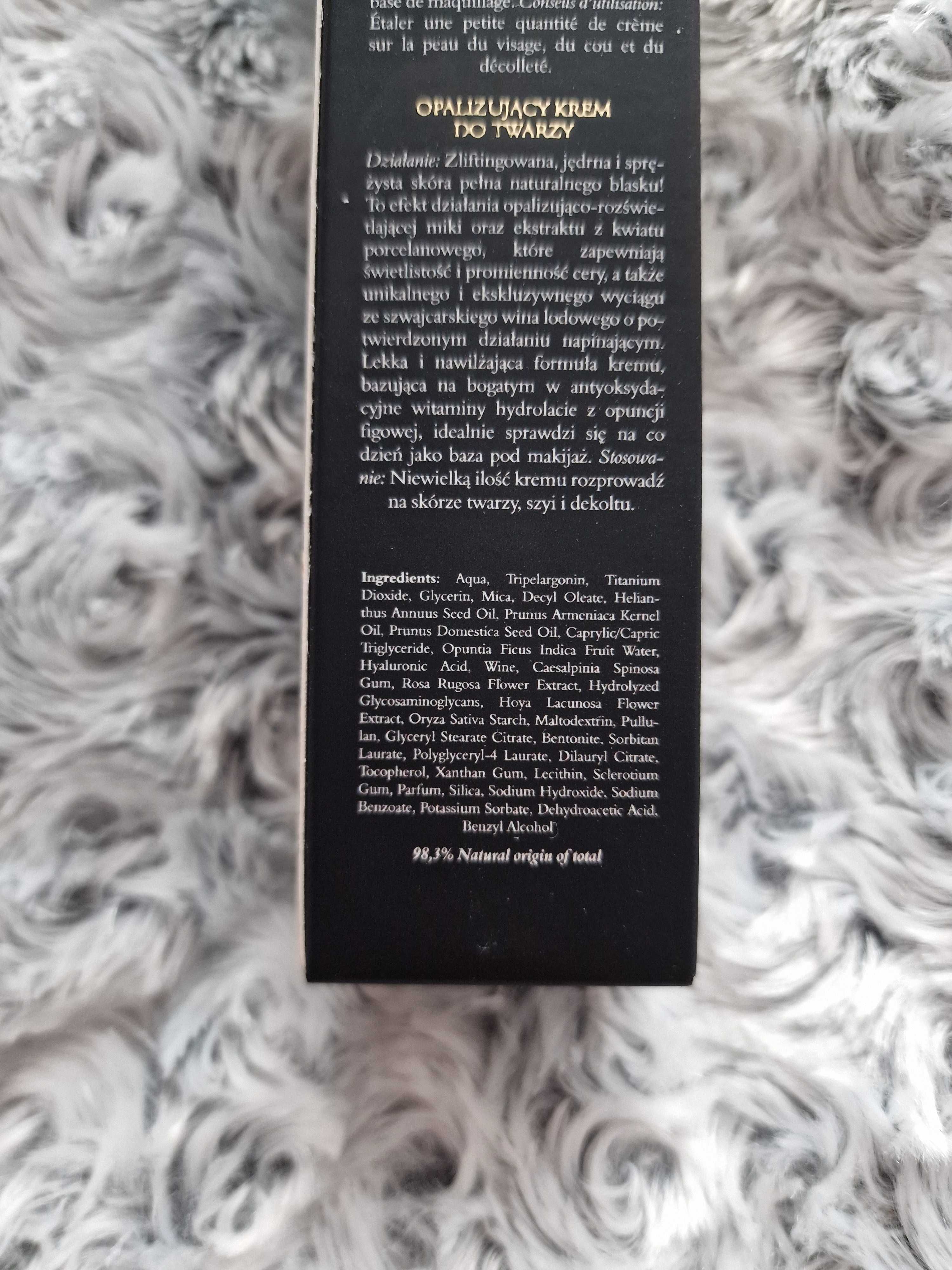 Opalizujący krem do twarzy Wonder Glam Clochee Viola Piekut