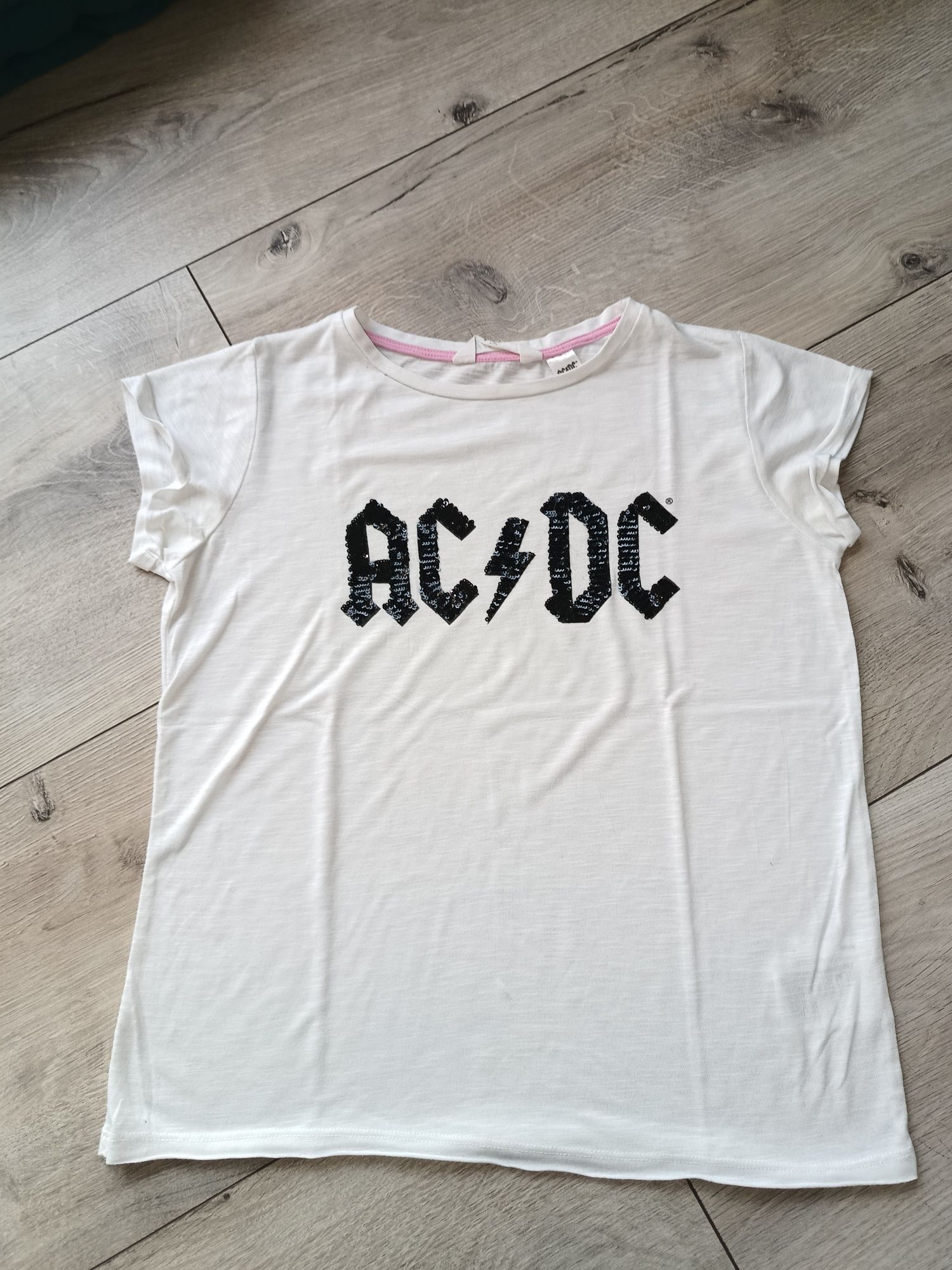 T-shirt H&M r 170 ( S) napis AC/DC