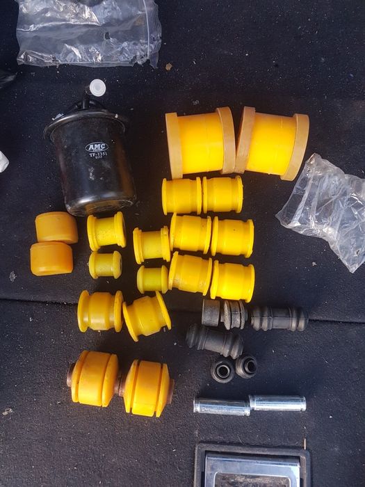 Субару легасі Поліуретанові салінтблоки підрамнік перед