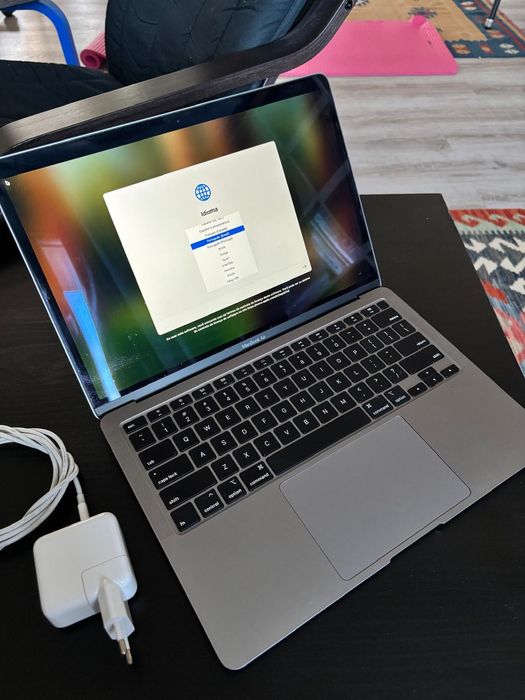MacBook Air 13" 2020