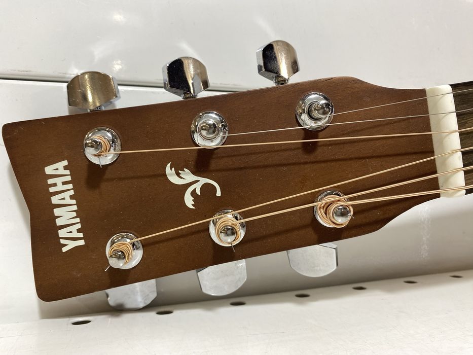 Гитара Yamaha f310 в идеальном состоянии, чехол