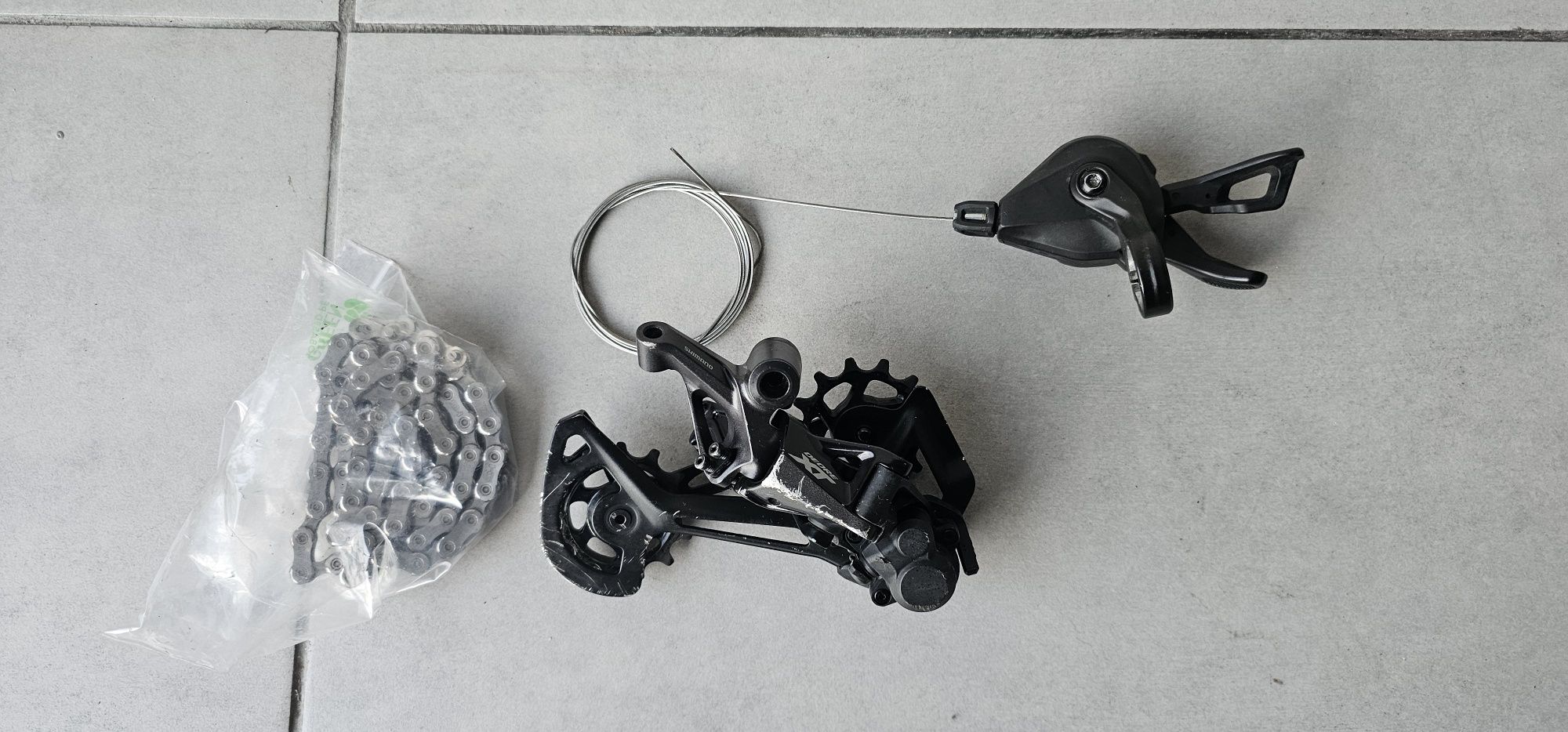Napęd Shimano  Przerzutka XT M8100 Manetka Korba Kaseta