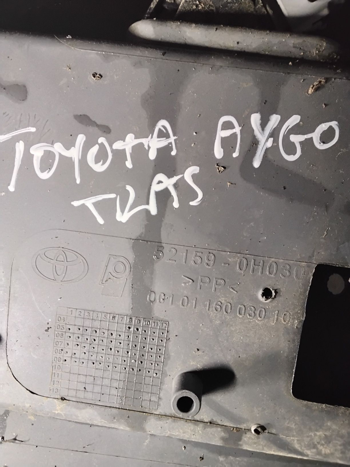 Parachoques toyota aygo tras