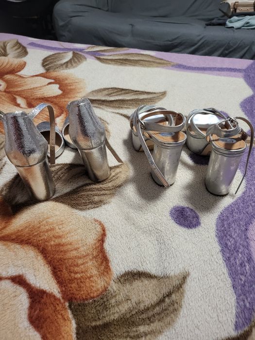 Sapatos classicos de mulher