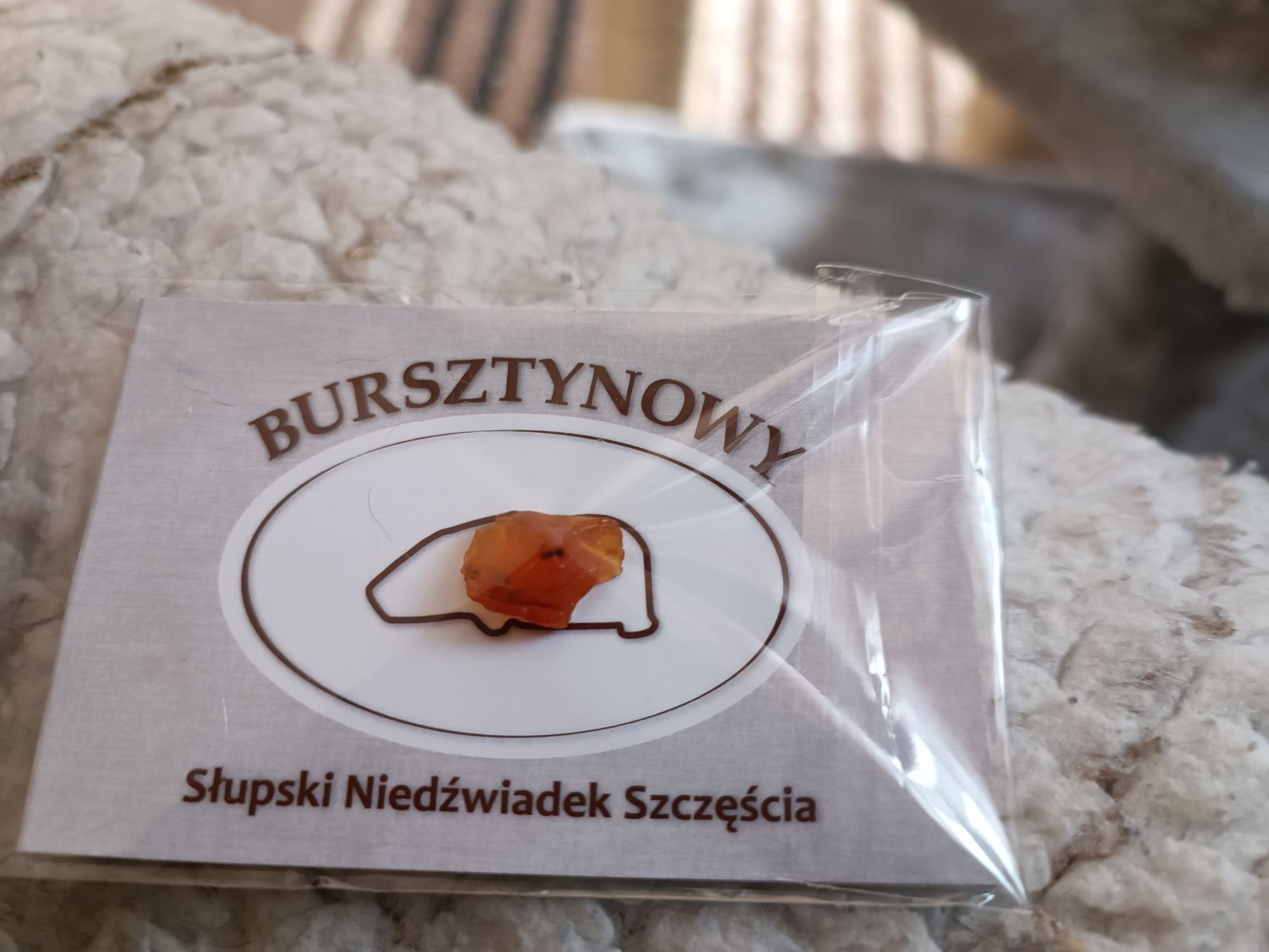 Bursztynowy niedźwiadek szczescia