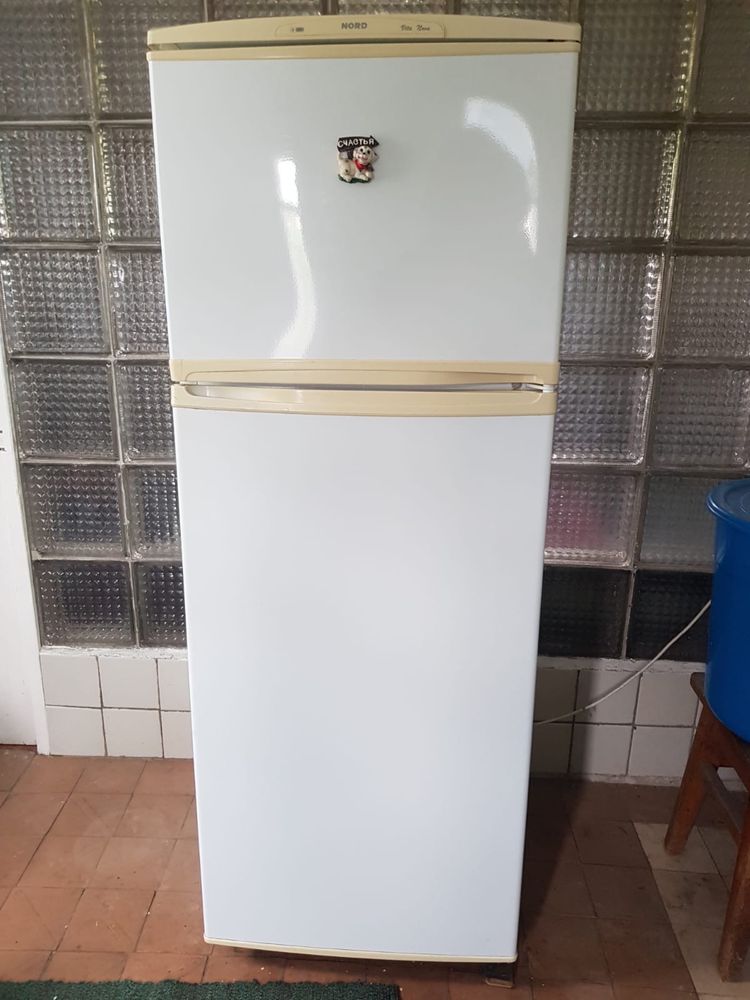 Продам холодильник Nord б/в
