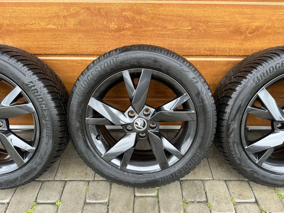 Oryginalne felgi z oponami Skoda Superb/Octavia 3 205/55/17 ET46
