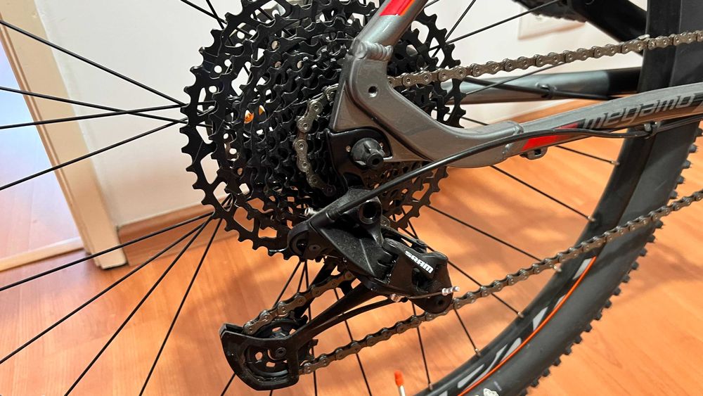 Bicicleta MEGAMO Natural Elite 29" - Tamanho M / Modelo 2021