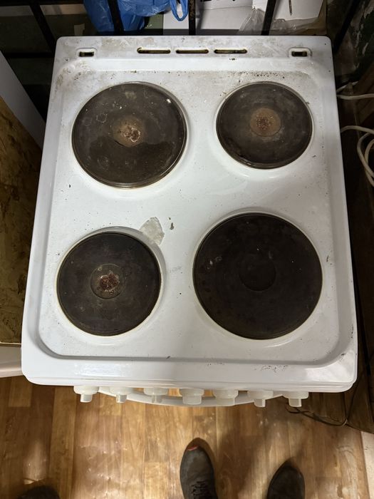 Плита электро в рабочем состоянии