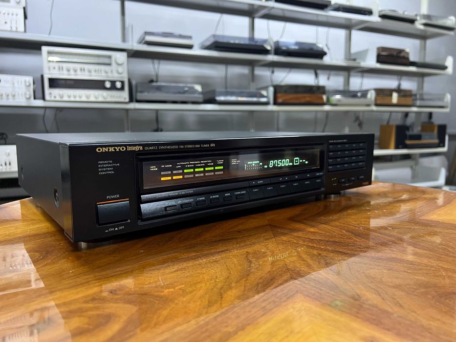 Tuner radiowy Onkyo Integra T4650 Audio Room