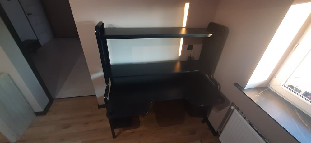 Biurko ikea Fredde
