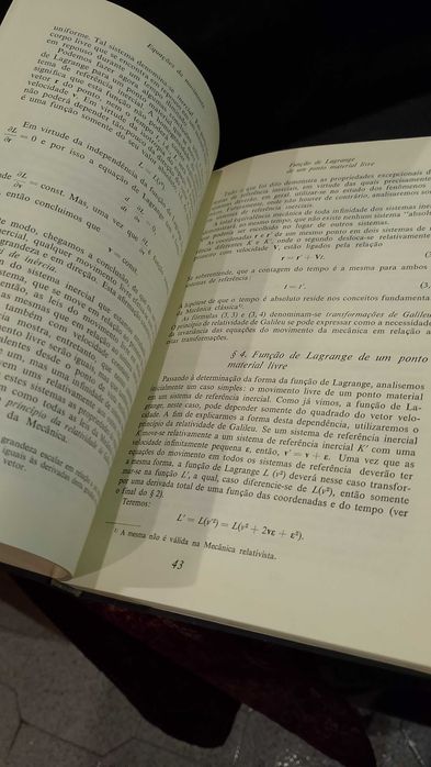 Física Teórica: Mecânica - 1 Volume - L. Landau e E. Lifshitz