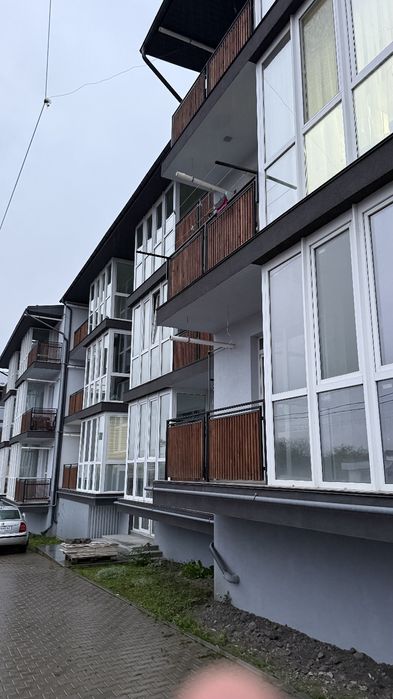 Продаж трикімнатної квартири з ремонтом в новобудові