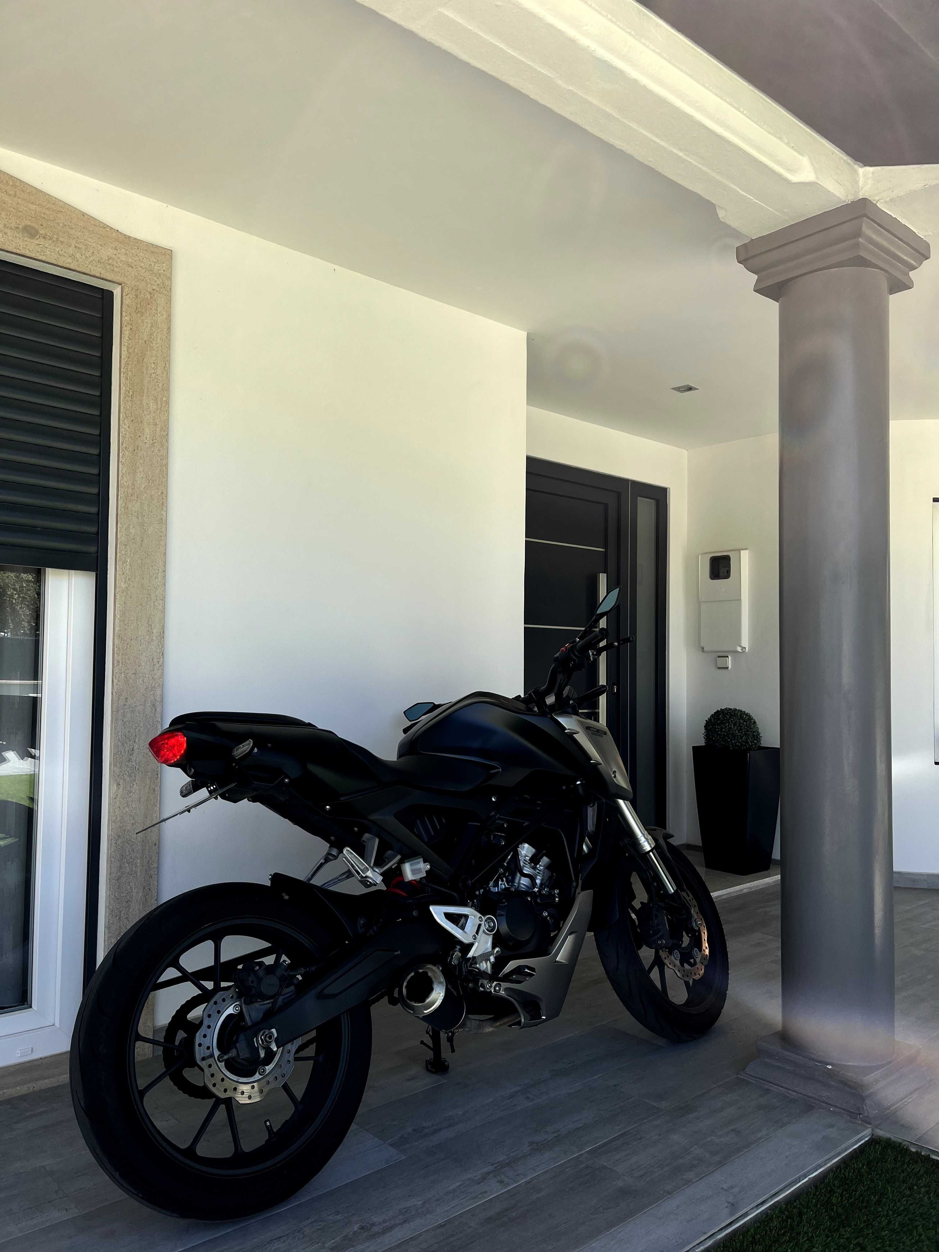 Honda CB125R 2018