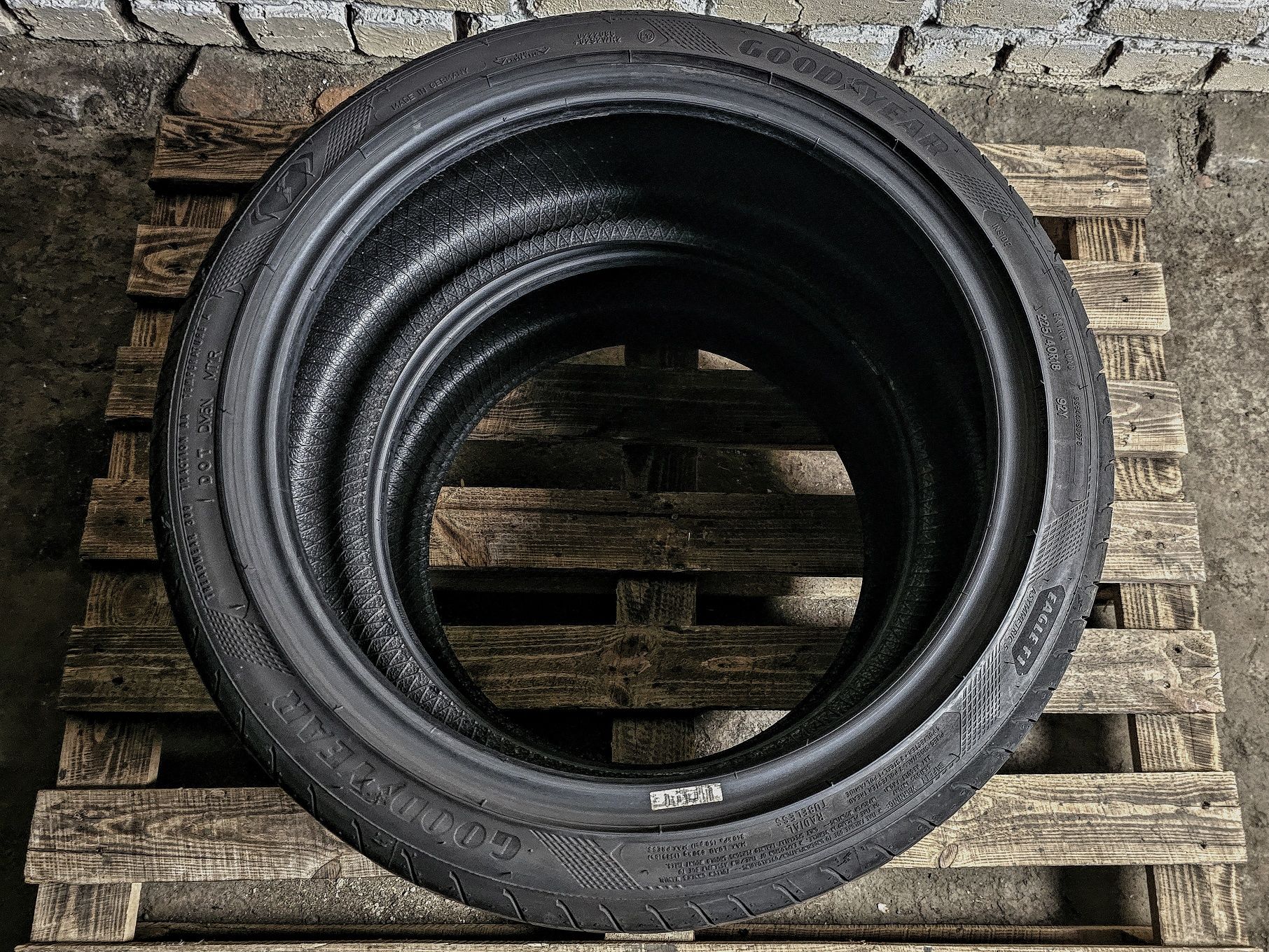 Пара 225/40r18 GoodYear | 7.5mm | Germany | 2021 | Стан нових | Ідеал