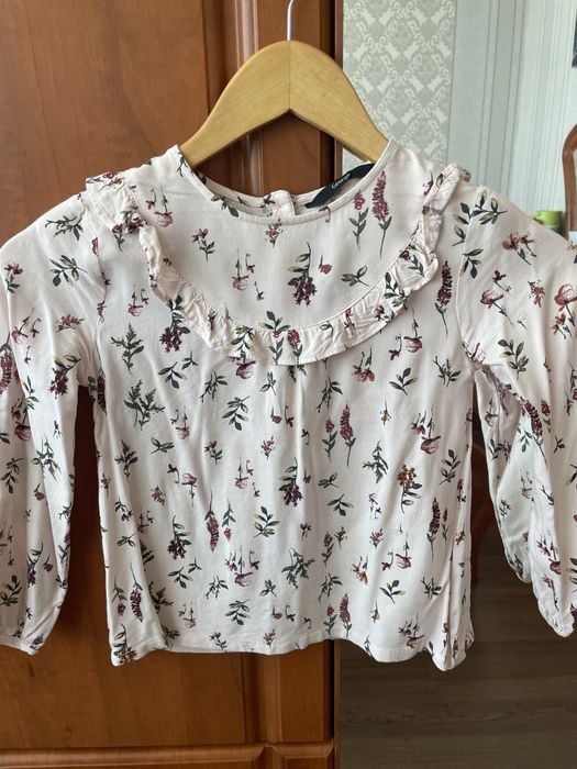 Шкільна блузка на дівчинку, розмір 116-128