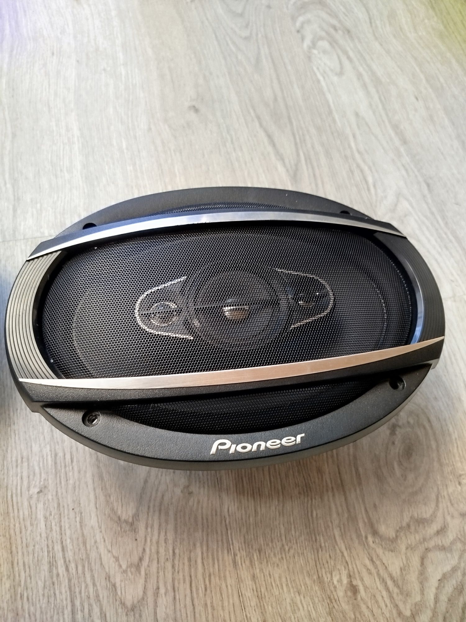 Vendo colunas 6x9 Pioneer