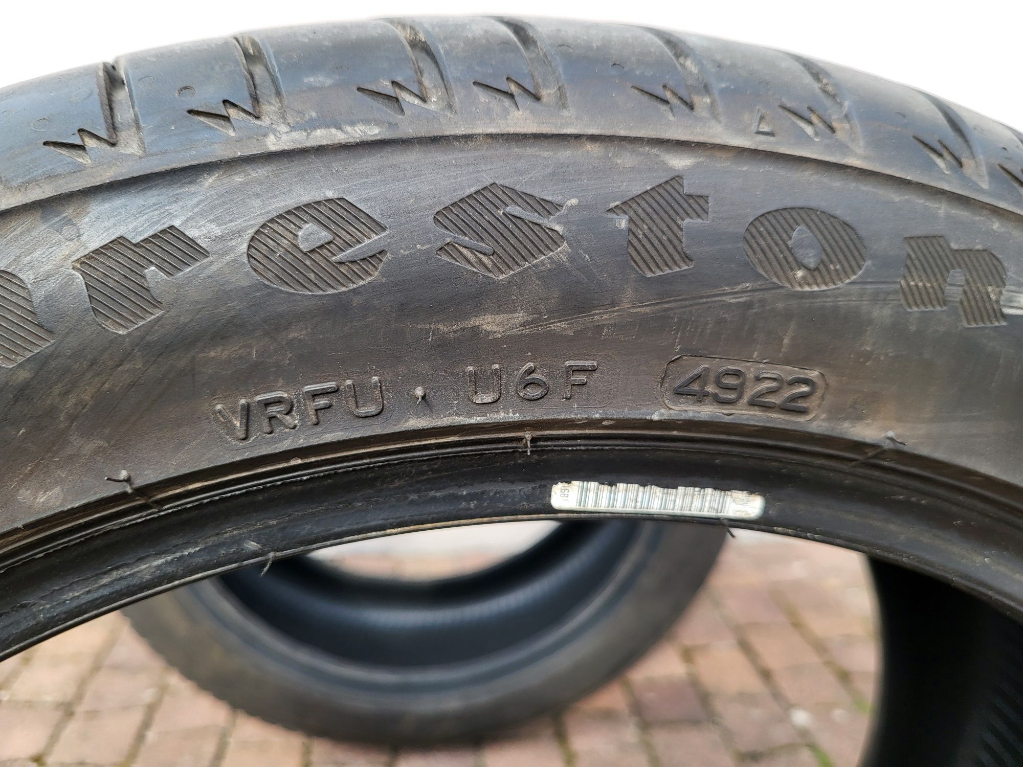 Opony Dunlop oraz Firestone 235/45 R18