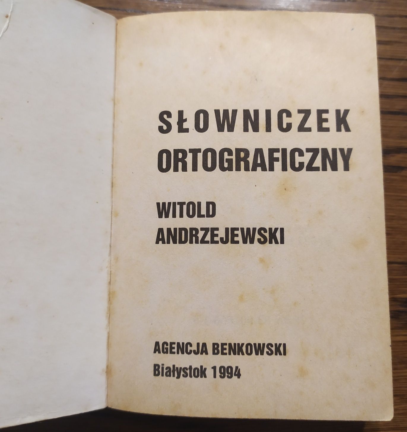 Kieszonkowy słownik ortograficzny - AGENCJA BENKOWSKI