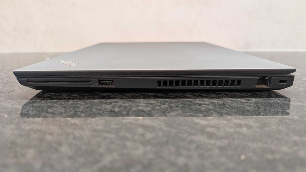 Lenovo ThinkPad T15 15.6" FHD IPS i5 16Gb 512Gb 4G LTE