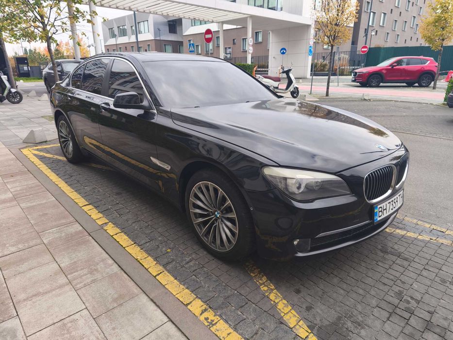 BMW 7 Series 2011