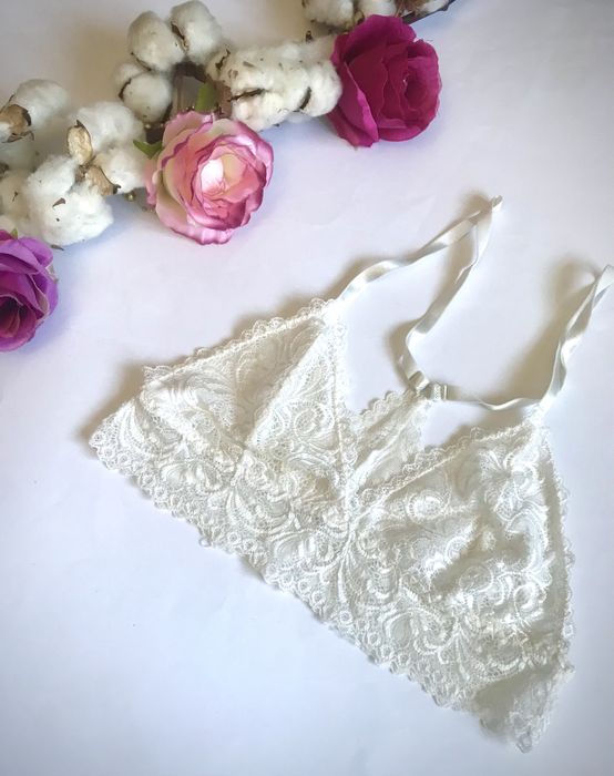Бретелес/Бра. Біло/ Молочний. Мереживо. XS/S розмір. 75А