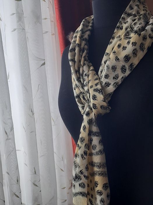 Продам шарф размер ,1.5х0.39