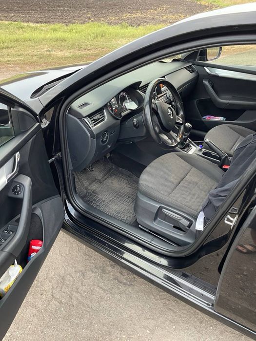 Терміново !!!Школа А7 2013 1,4 бендзин повінстю обслужена