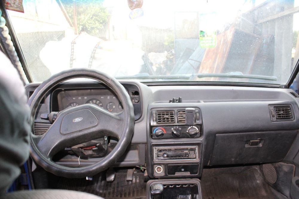 Продам машины Ford Orion и ваз 2101