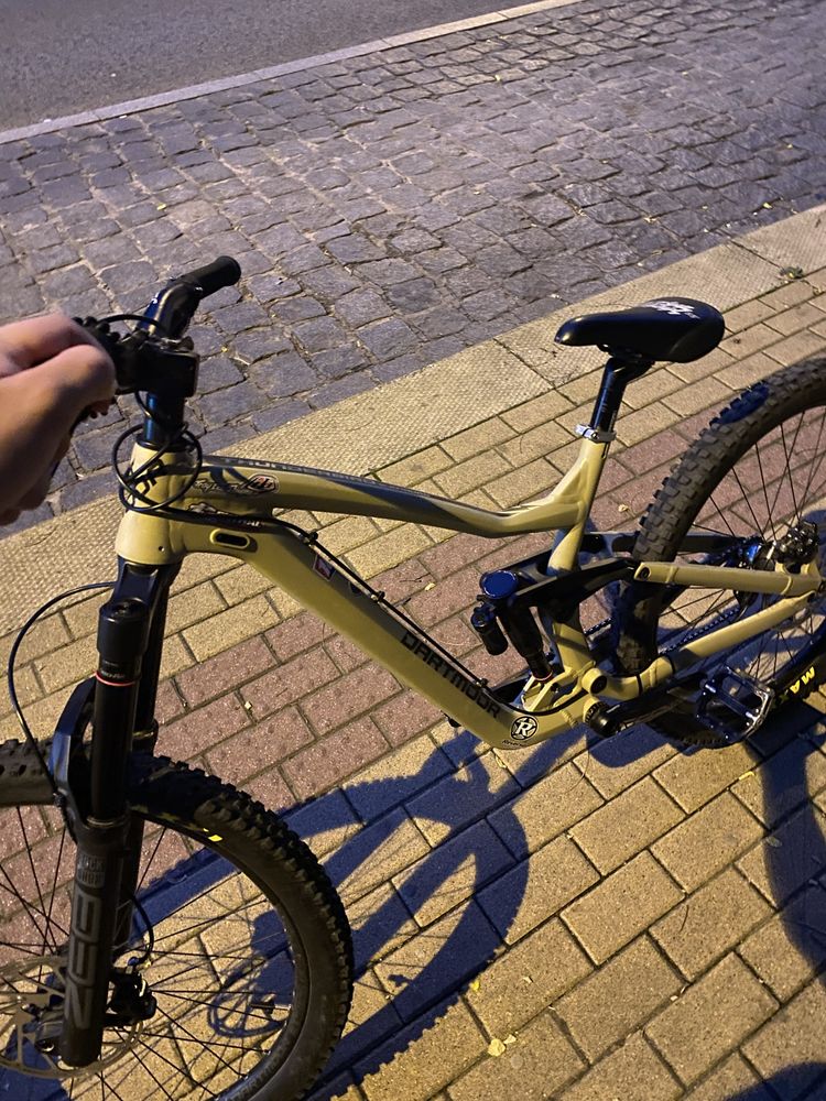 dartmoor thunderbird M