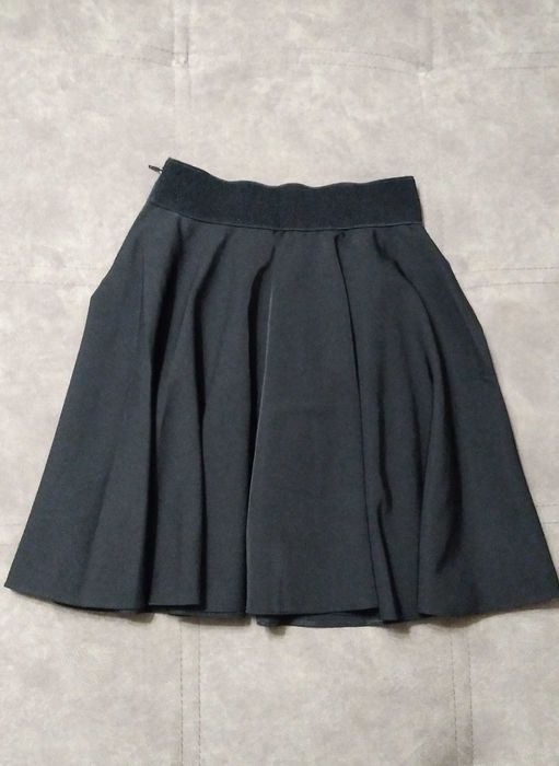 Шкільна спідниця, шкільна форма.