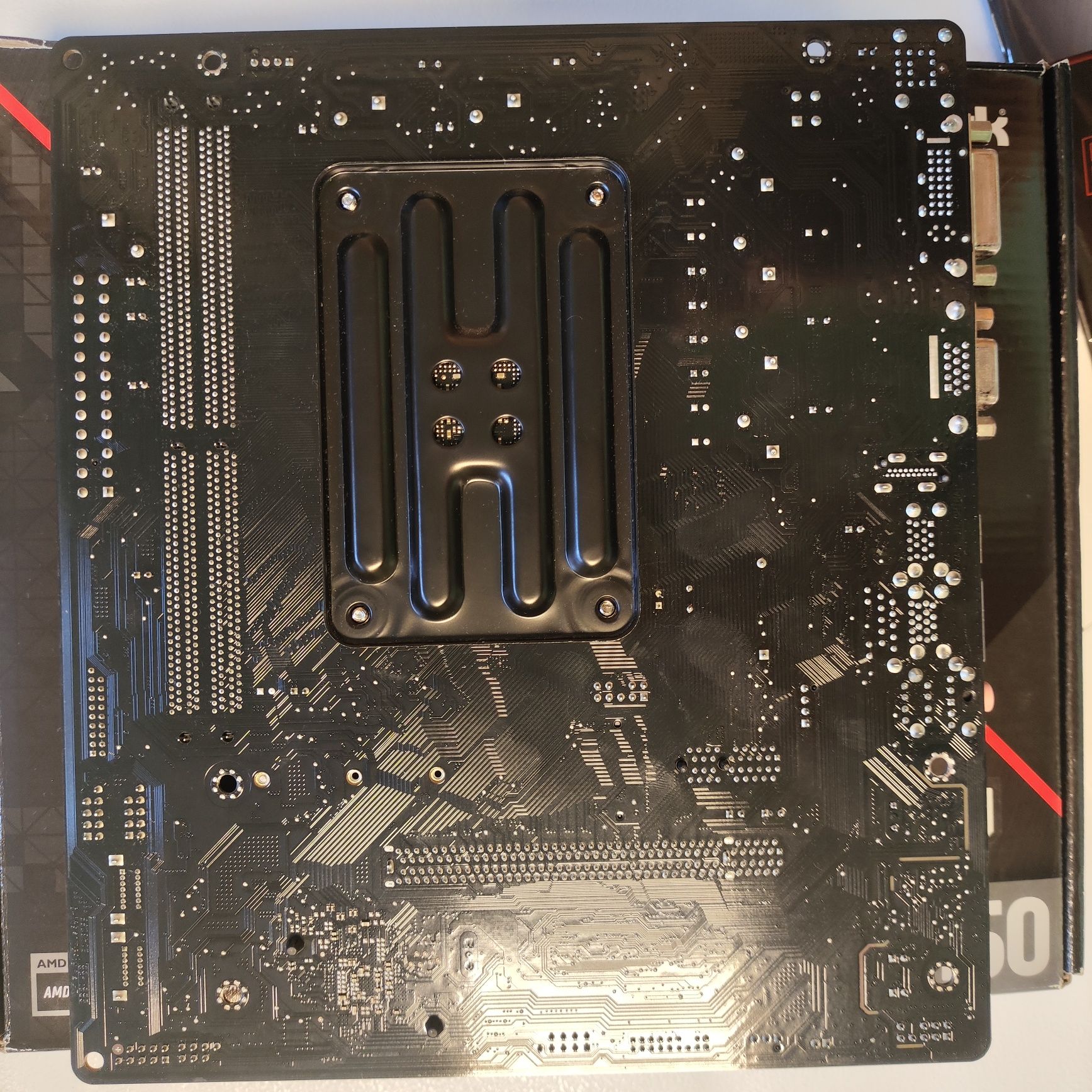Материнська плата b450 ddr4 16 32 gb se 214 af 120c zh12 Комплектуючі