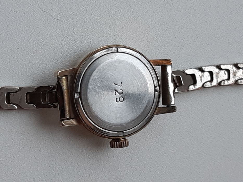 Годинник жіночий Слава позолота