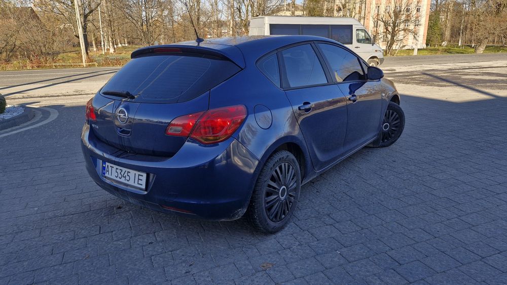 Opel Astra J 1.6 2010