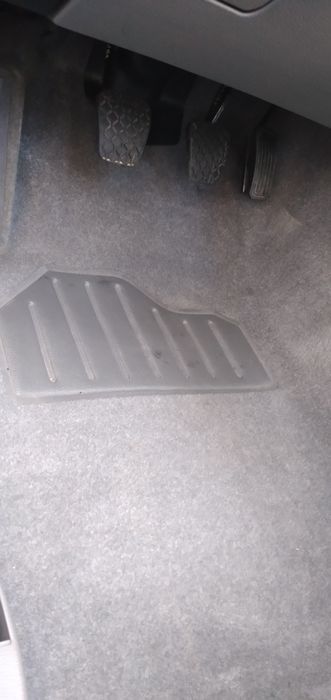 Mazda 6   1.8 бензин