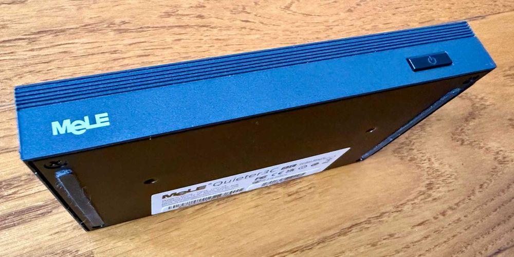 Miniaturowy komputer MeLE Quieter3C N5105 8 GB / 256 GB