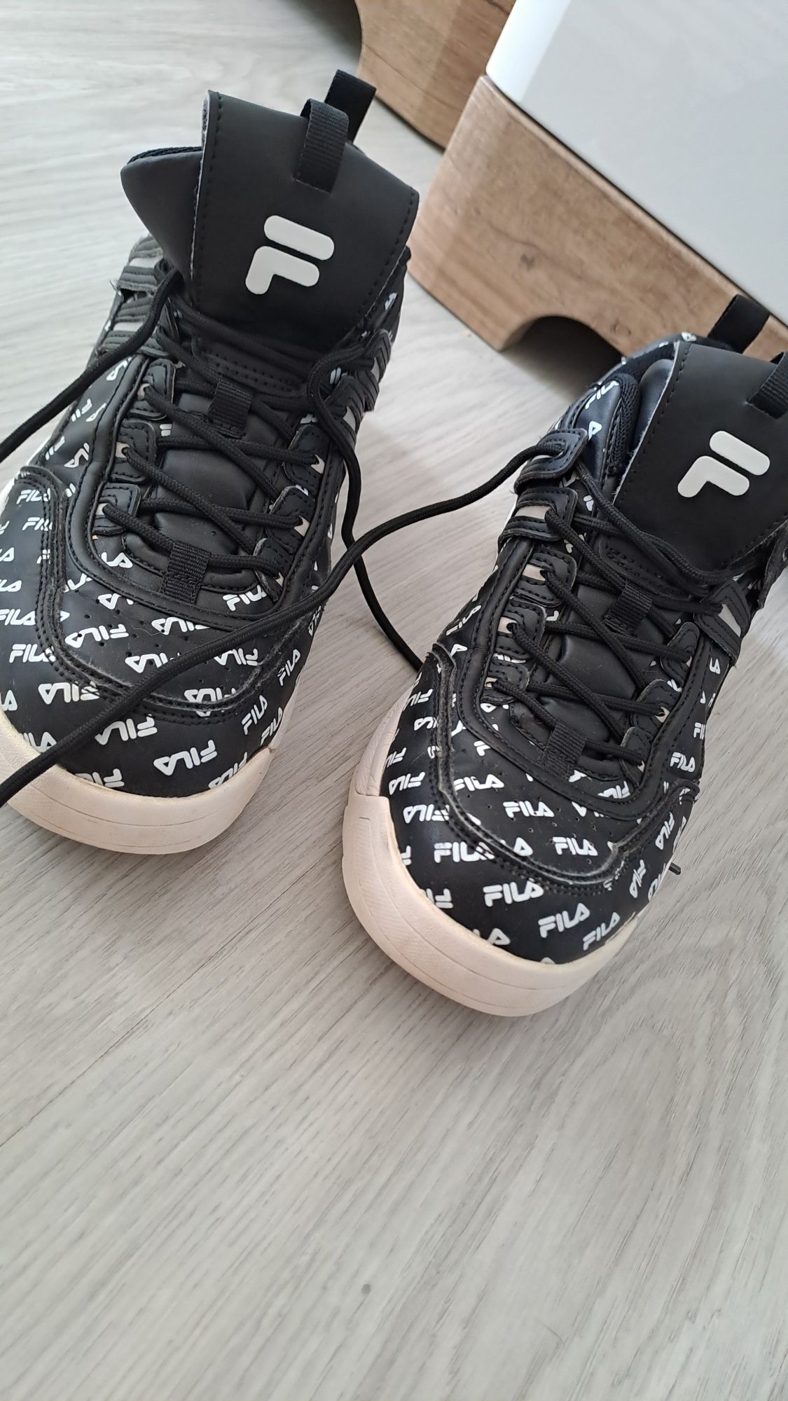 Fila buty r 40 czarne