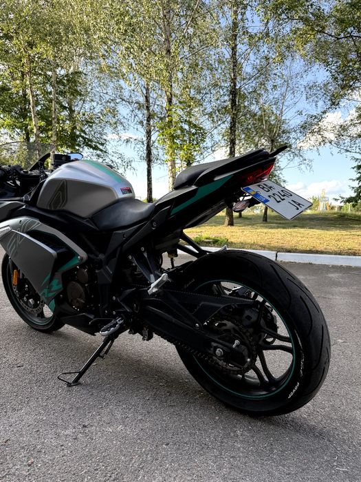 Продам Voge 300rr