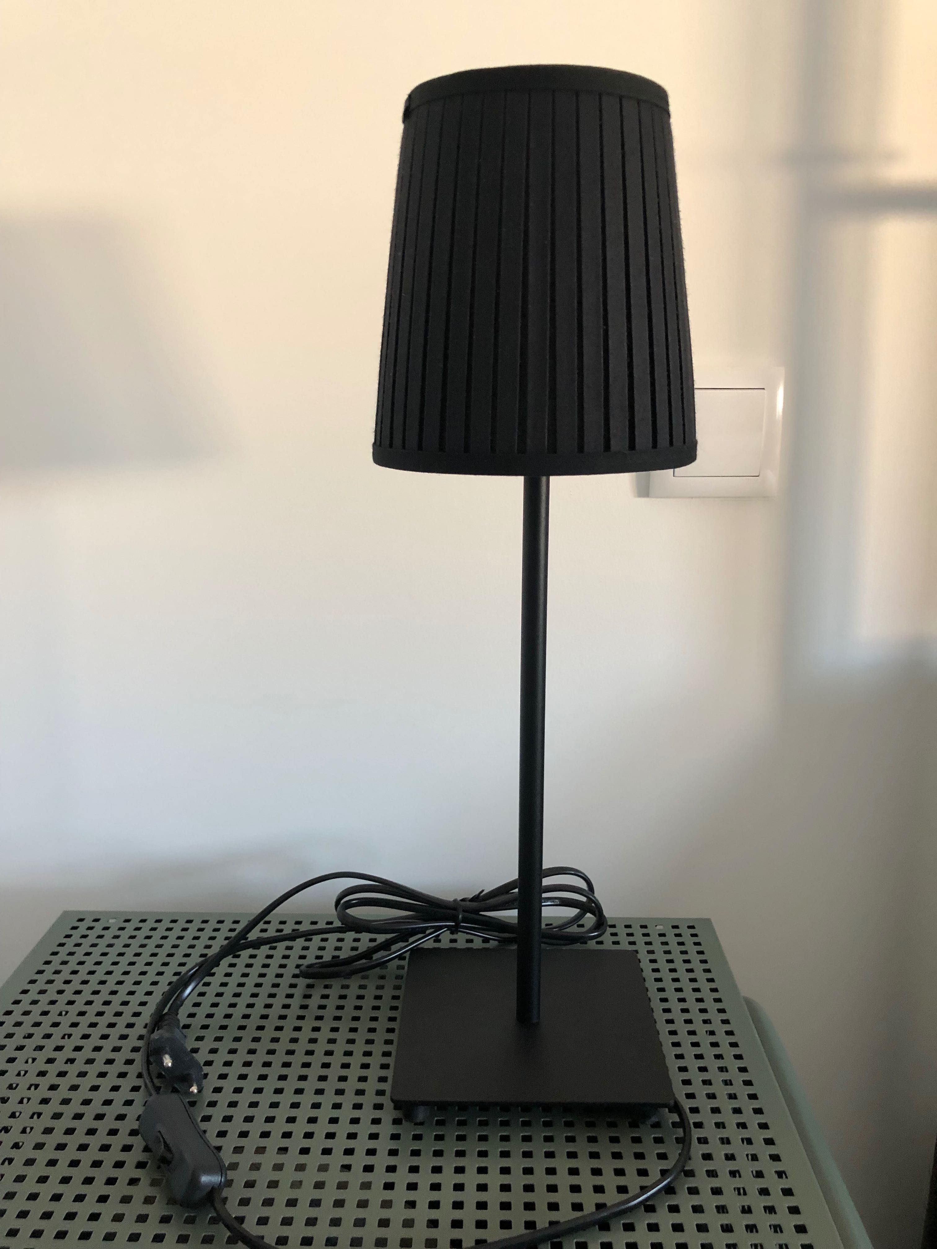 2 Candeeiros de mesa do IKEA