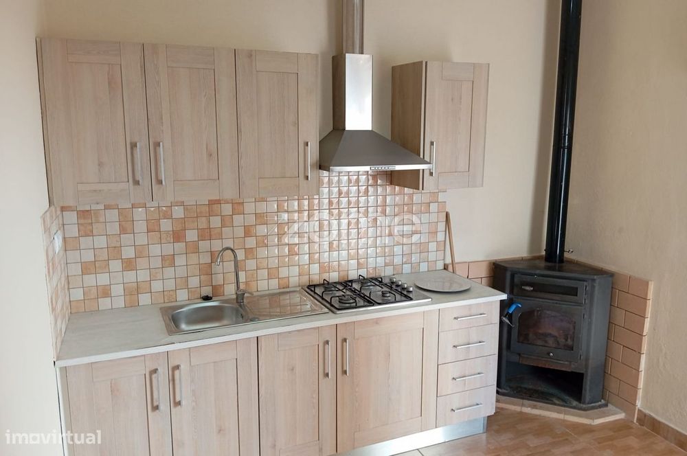 Moradia T2 Reabilitada no centro histórico de Vila Flôr