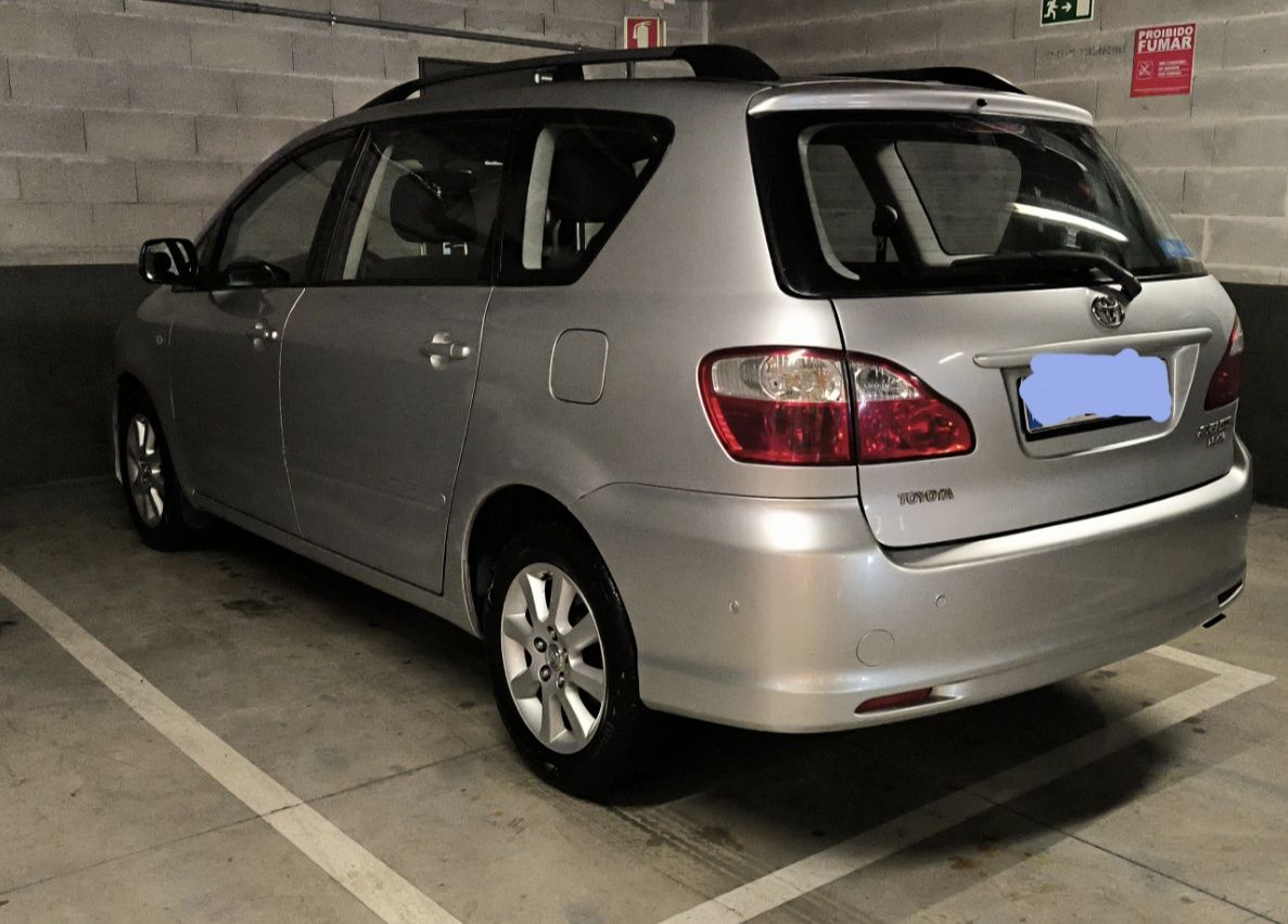Toyota Avensis verso