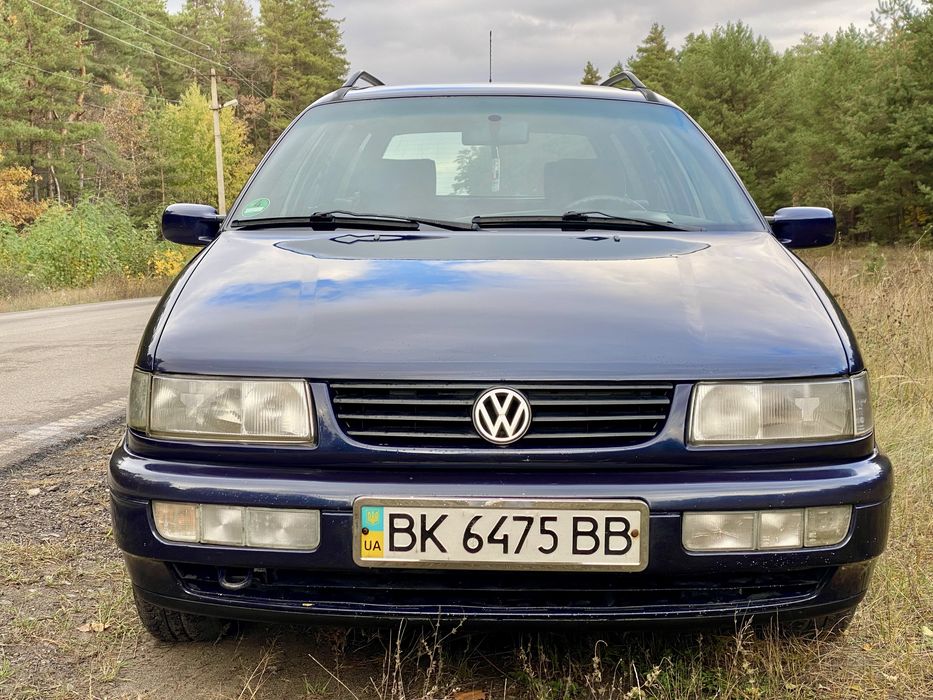 Volkswagen Passat B4 універсал пассат фольксваген
