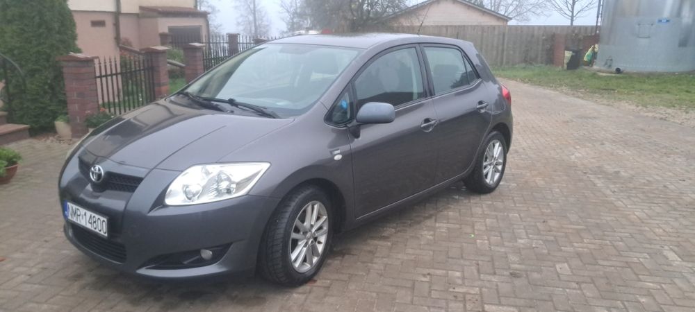 Toyota Auris 1.6