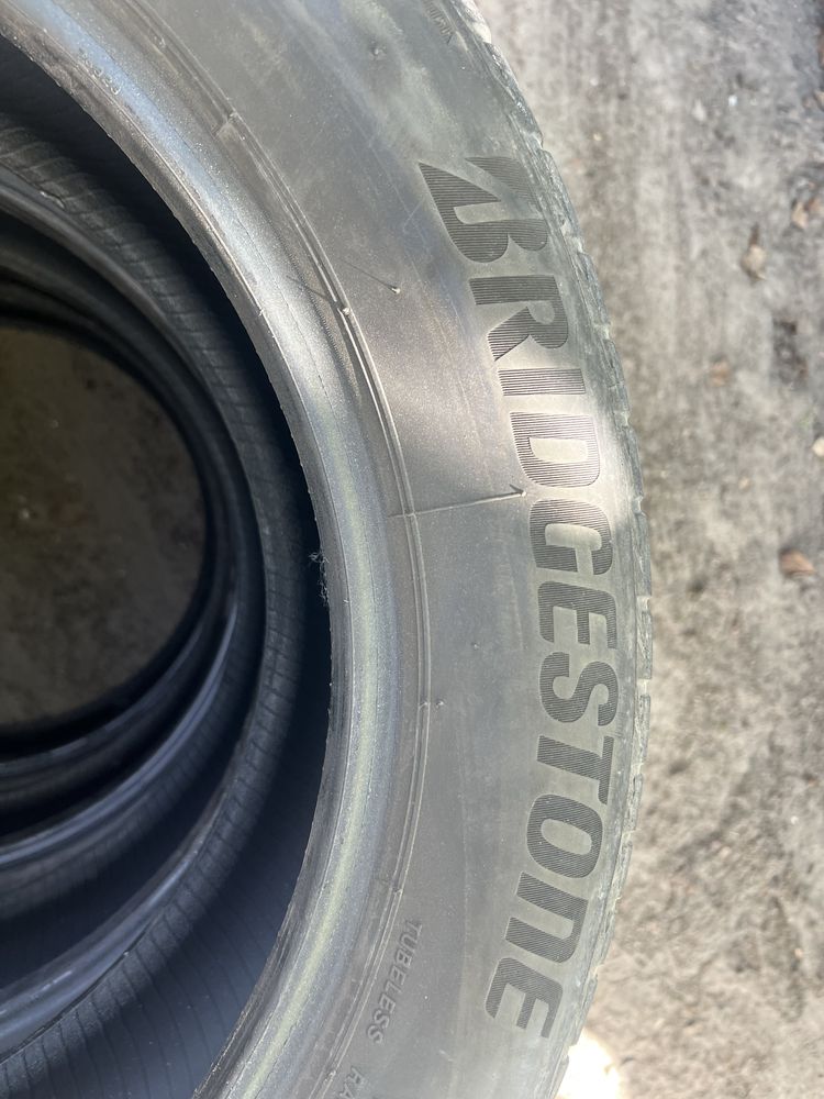 Opony Bridgestone komplet 4 szt. 22 rok! 235/55 r19